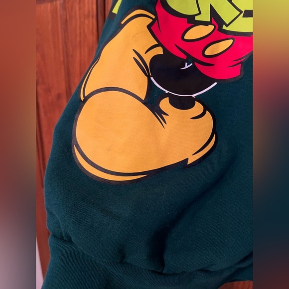Disney Green Crewneck Pullover Sweater with Mickey Mouse Size Medium Unisex - Picture 7 of 12